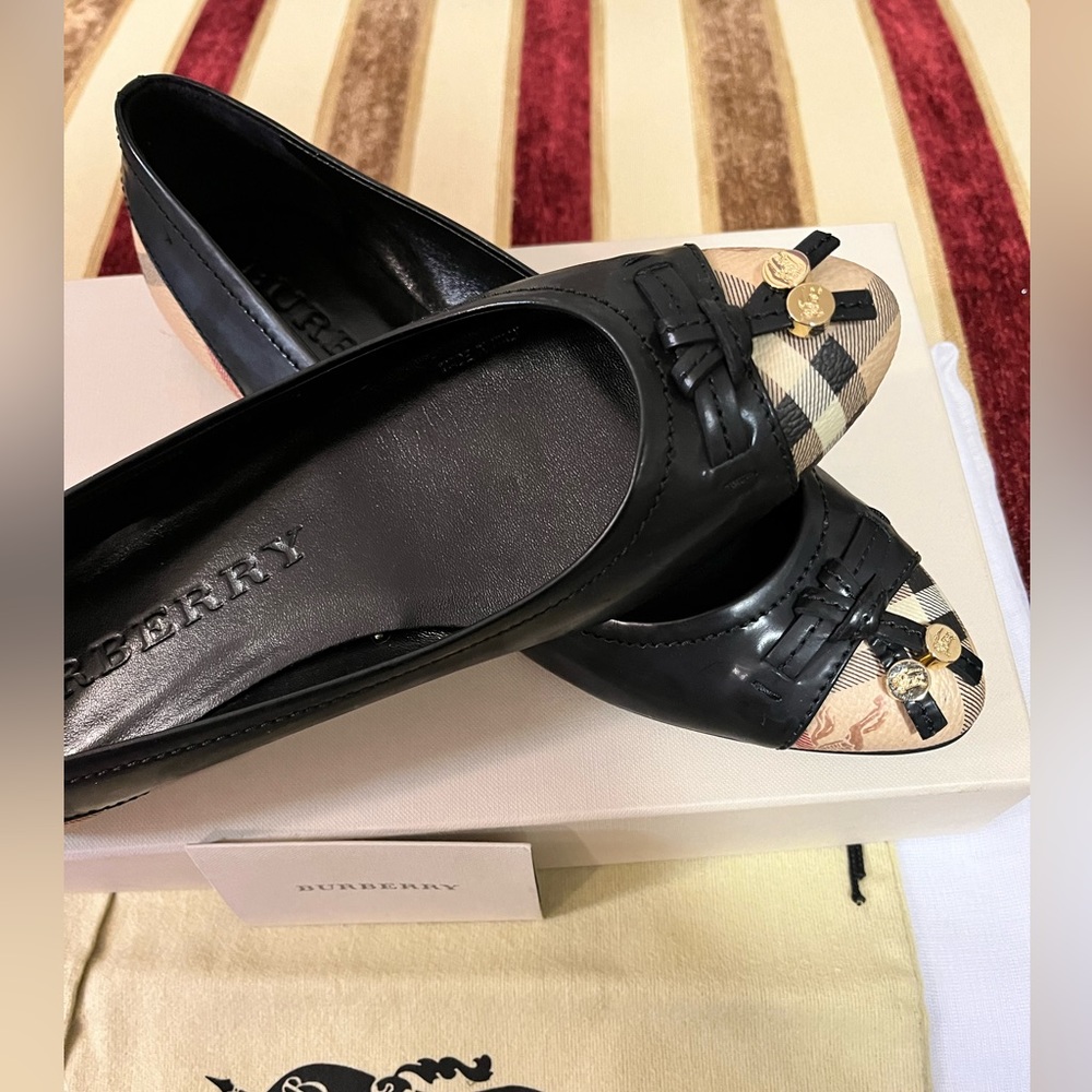 BURBERRY AUTHENTIC HAYMARKET YATES COATED CANVAS LEATHER BALLET… - Picture 3 of 17